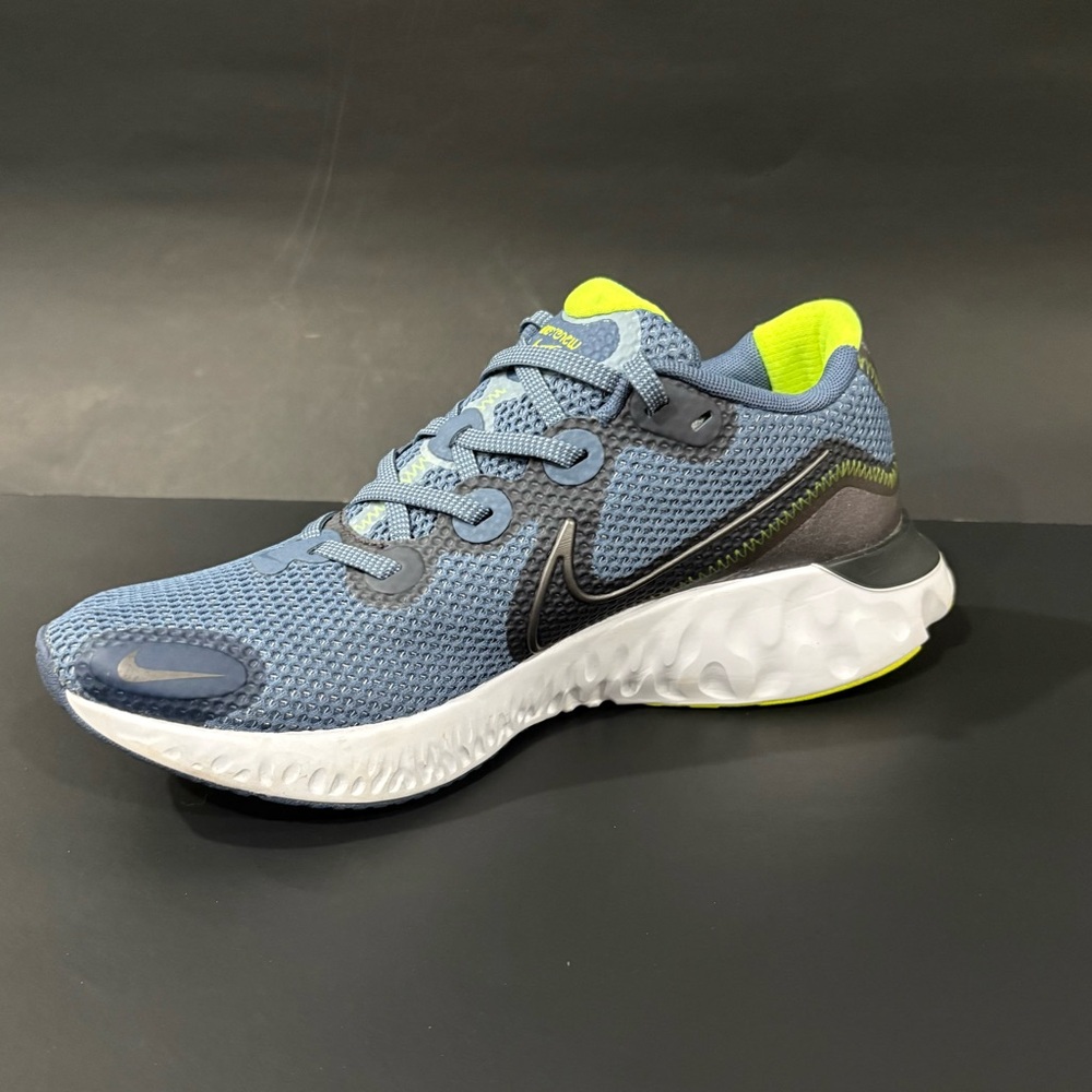Men’s Nike Renew Running Shoes - Picture 8 of 10